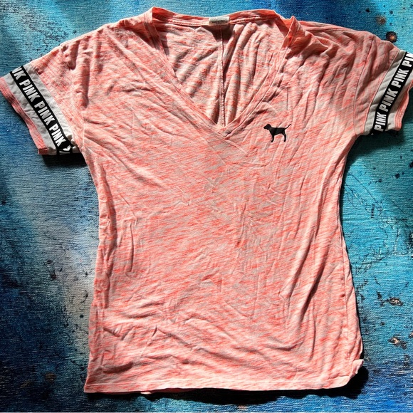 3 for $13 PINK v neck tshirt - Picture 1 of 5